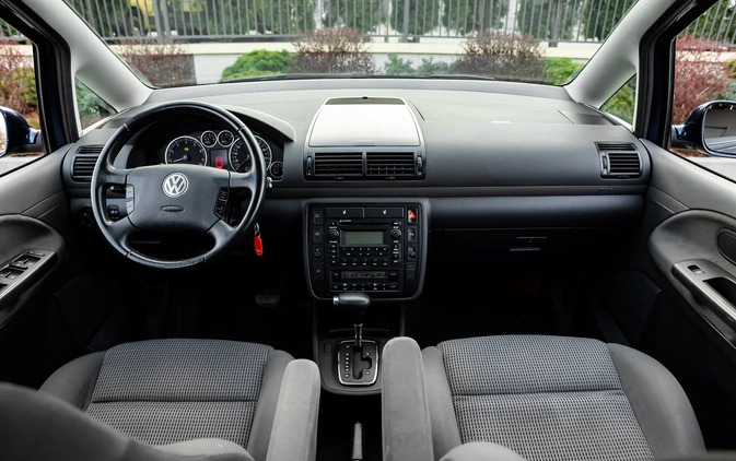 Volkswagen Sharan cena 26900 przebieg: 191000, rok produkcji 2008 z Radom małe 529
